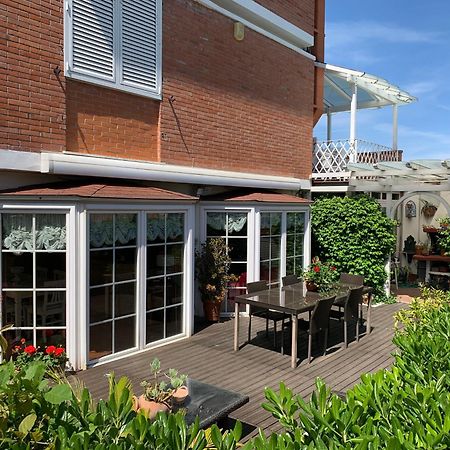 Maison Renee Viareggio Exteriör bild