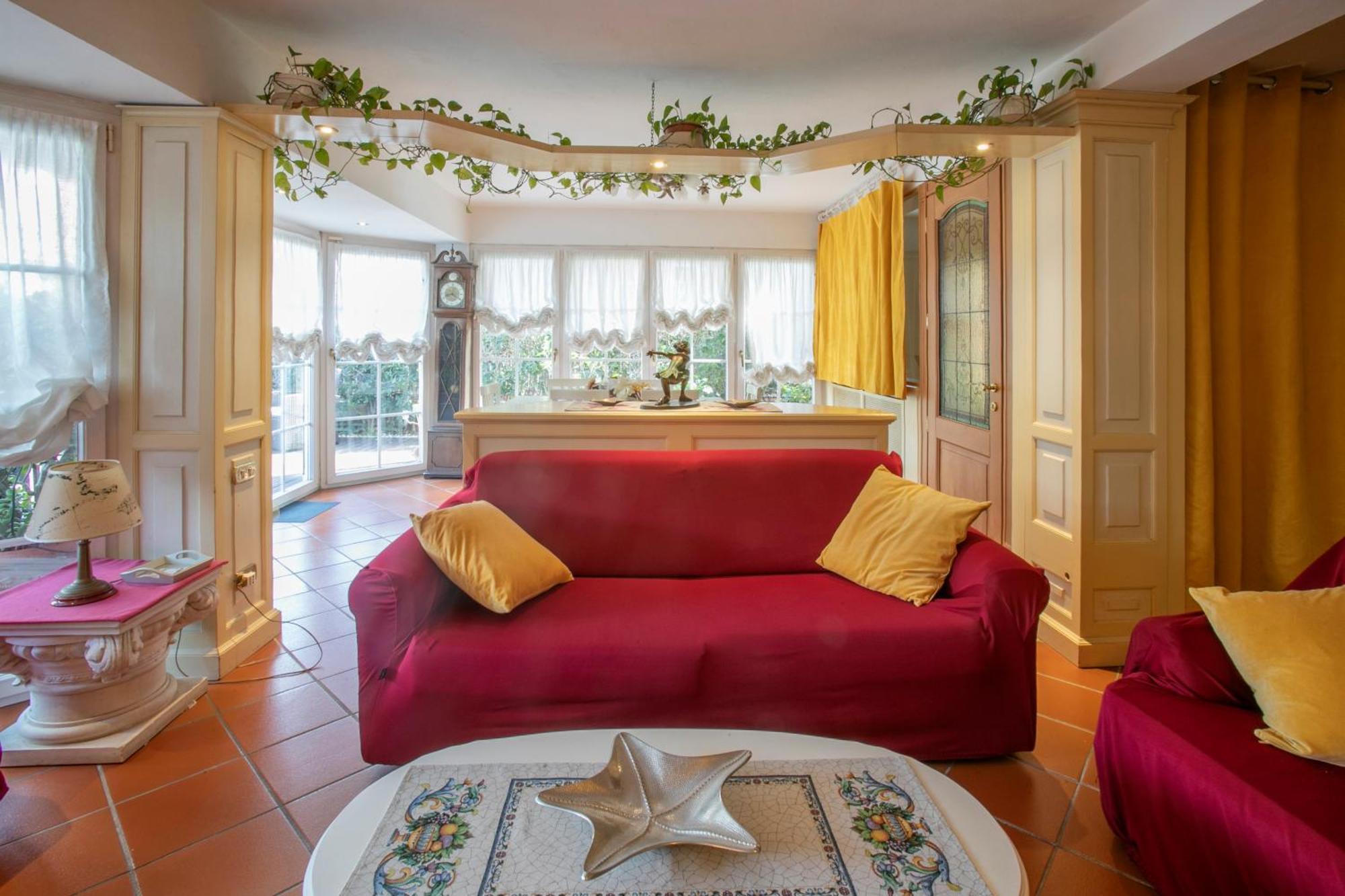 Maison Renee Viareggio Exteriör bild