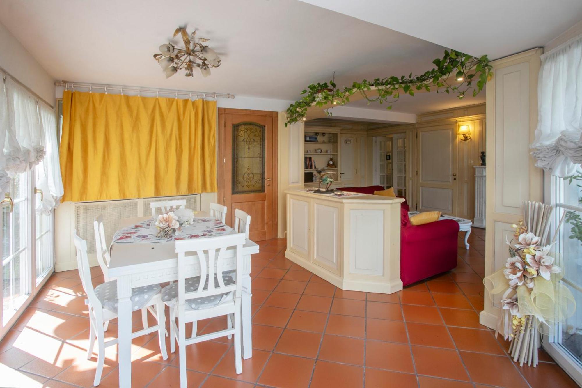 Maison Renee Viareggio Exteriör bild